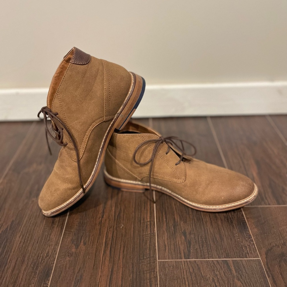 Madden Suede Men’s Dress Boots (Tan)